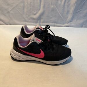 Nike Revolution 7 Sneakers Black Pink Womens Size 9 EU 40 Budget Gym Shoes